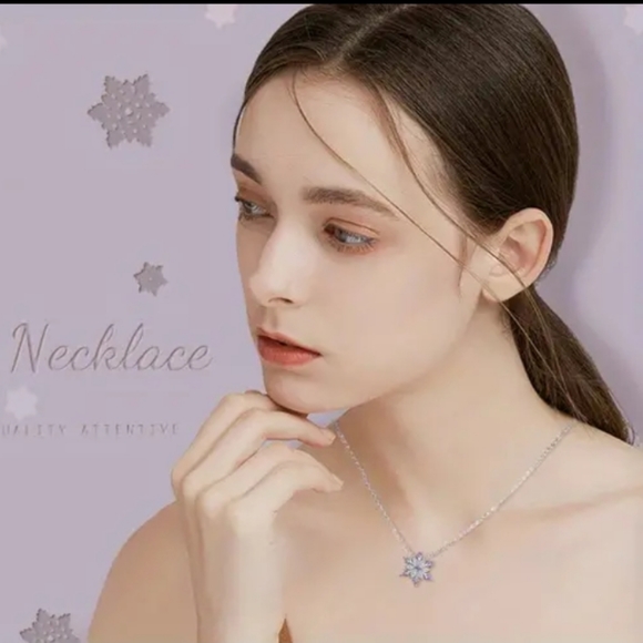 925 Sterling Silver Vintage Purple Snowflake Zircon Necklace. - Picture 3 of 5